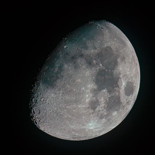 Earths moon