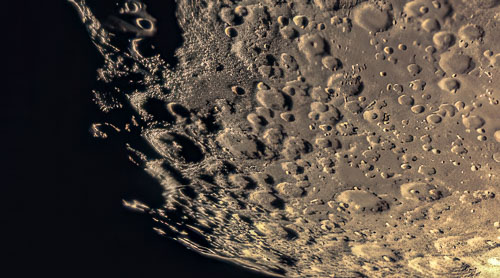 Earths moon